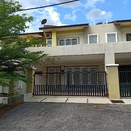 Rara Homestay Kuala Kangsar Exterior photo